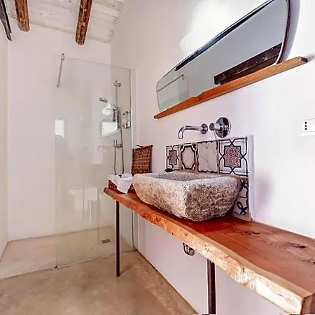 Casina Solatia Bed & Breakfast 4*